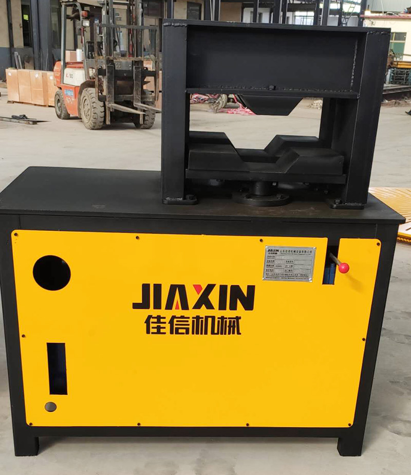 一般情況下八字筋成型機(jī)怎么使用